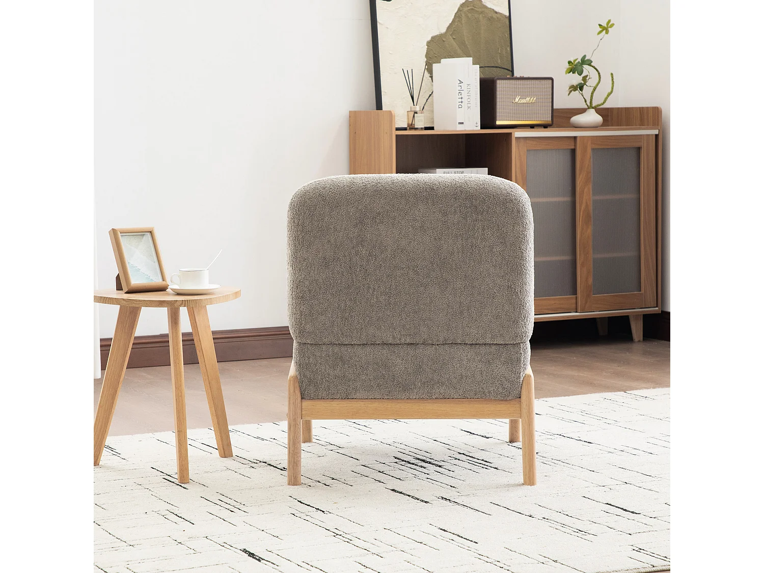 Poltrona 74x61,5x76 cm in ciniglia grigia con gambe in legno - Senza braccioli