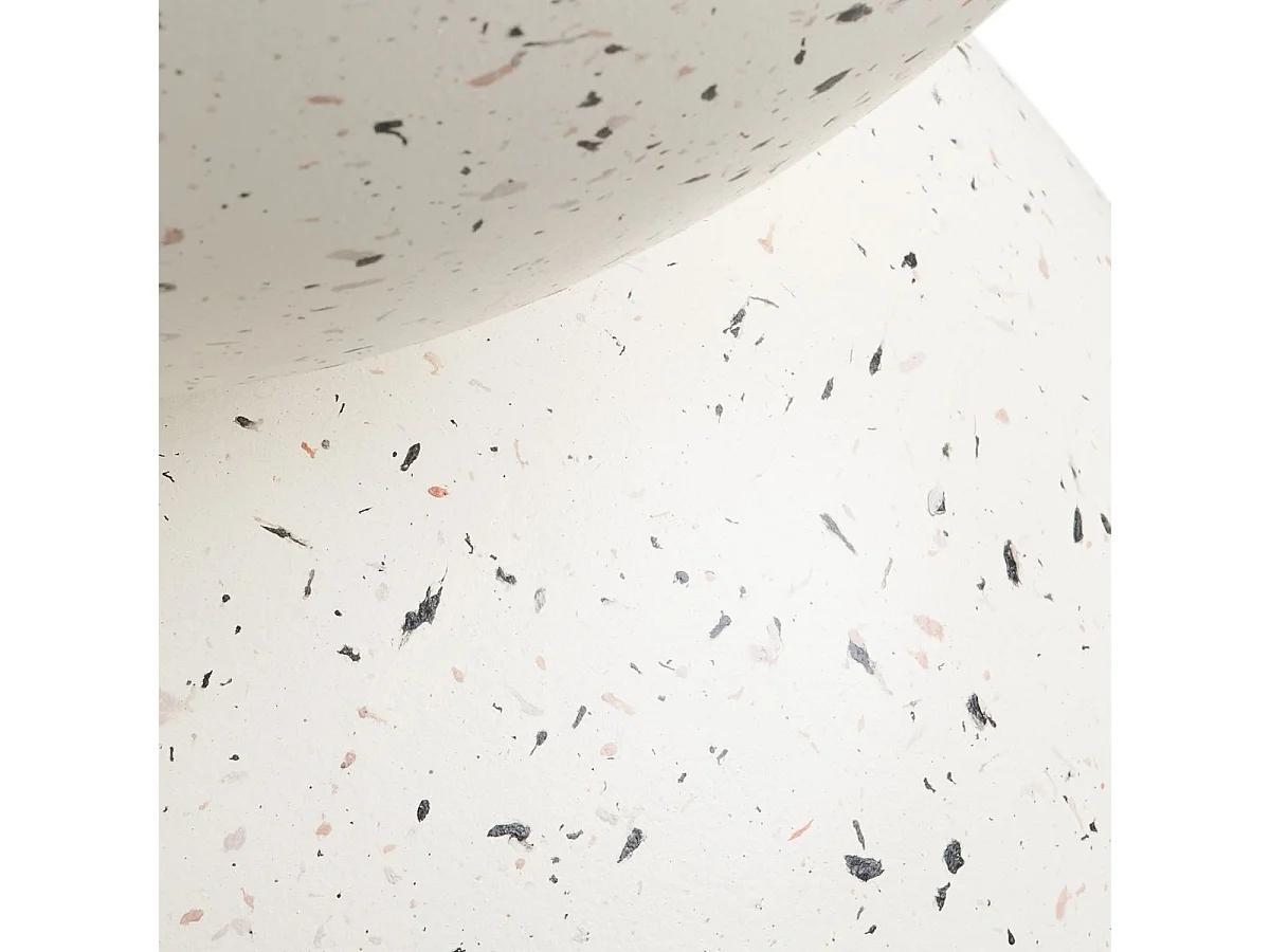 Table d'appoint en fibre d'argile blanche et aspect terrazzo - FIBRALYS