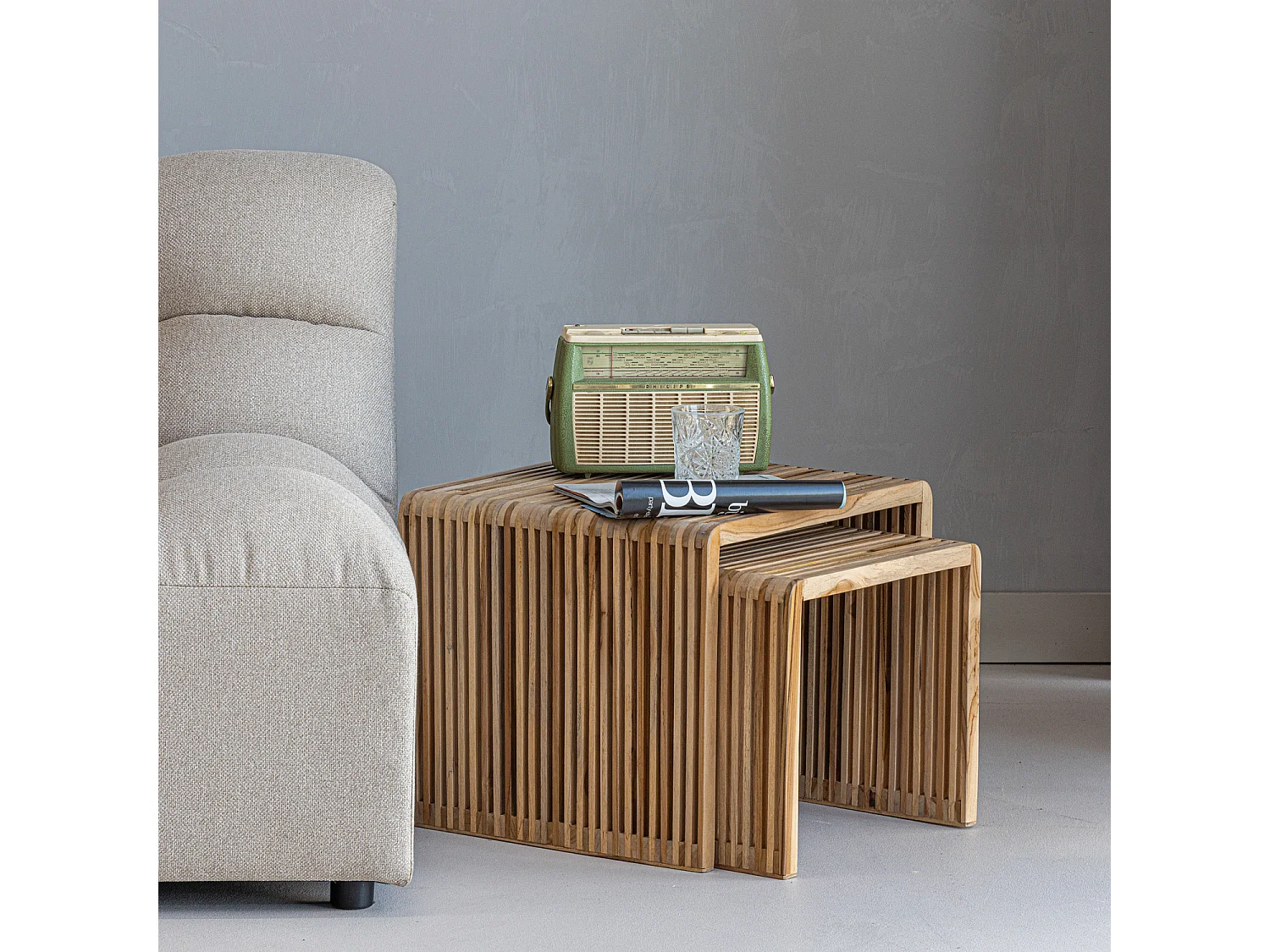 Lot de 2 table d'appoint en teck recyclé JASMIJN