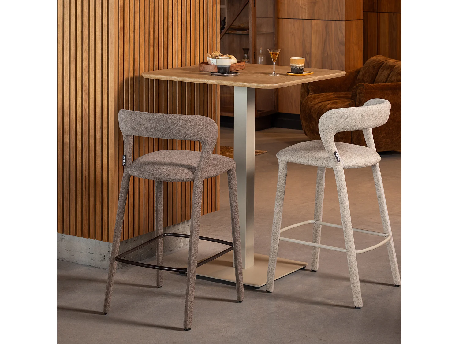 Chaise de bar en tissu NOBLE
