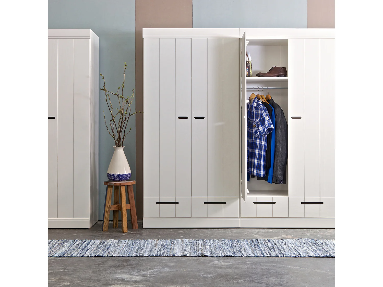 Armoire 3 portes et 3 tiroirs en pin CONNECT