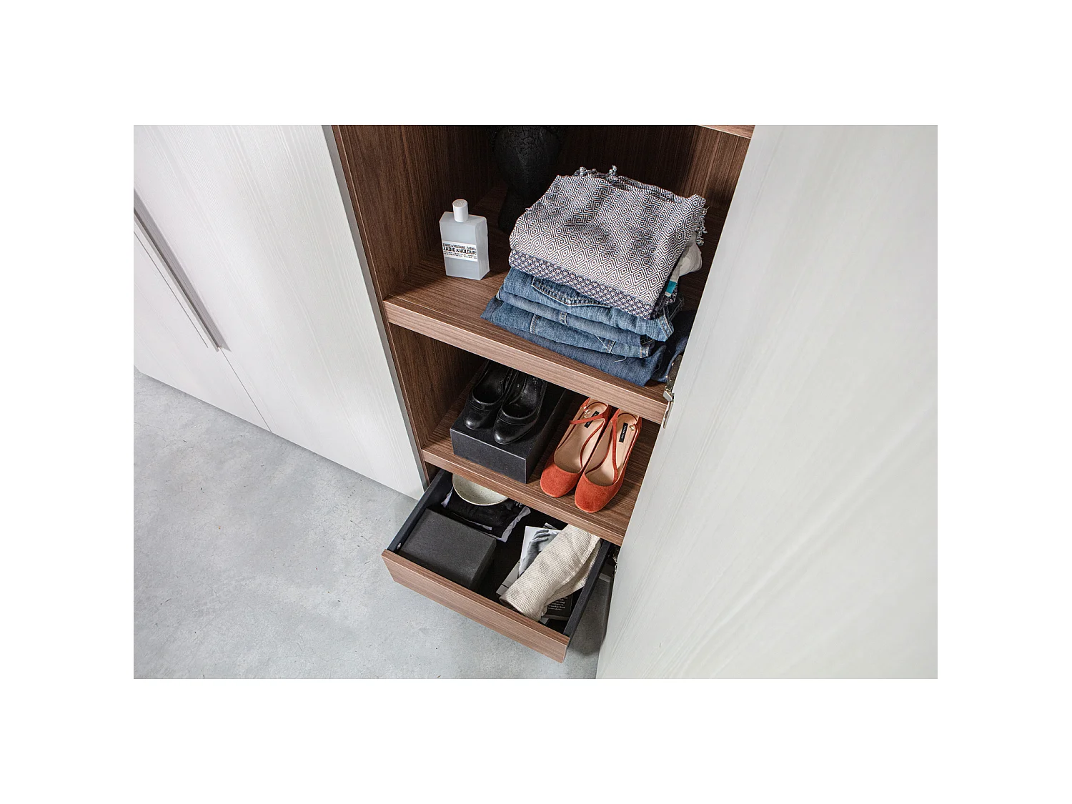 Armoire 3 portes en pin RENS