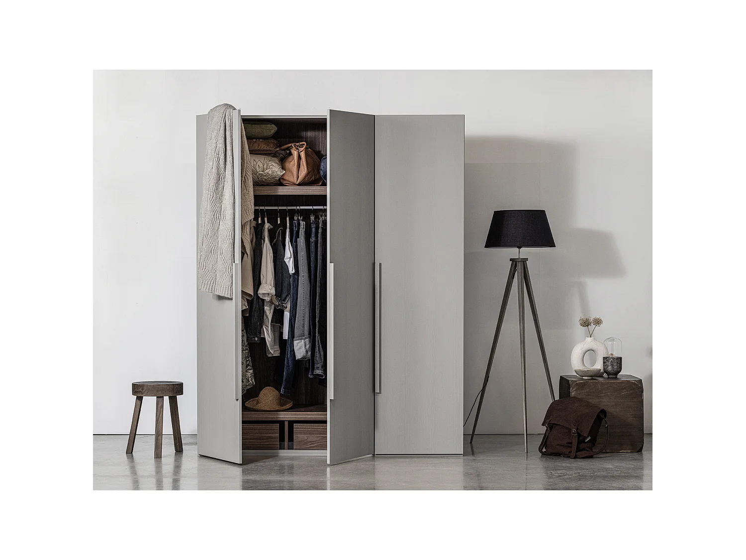 Armoire 3 portes en pin RENS