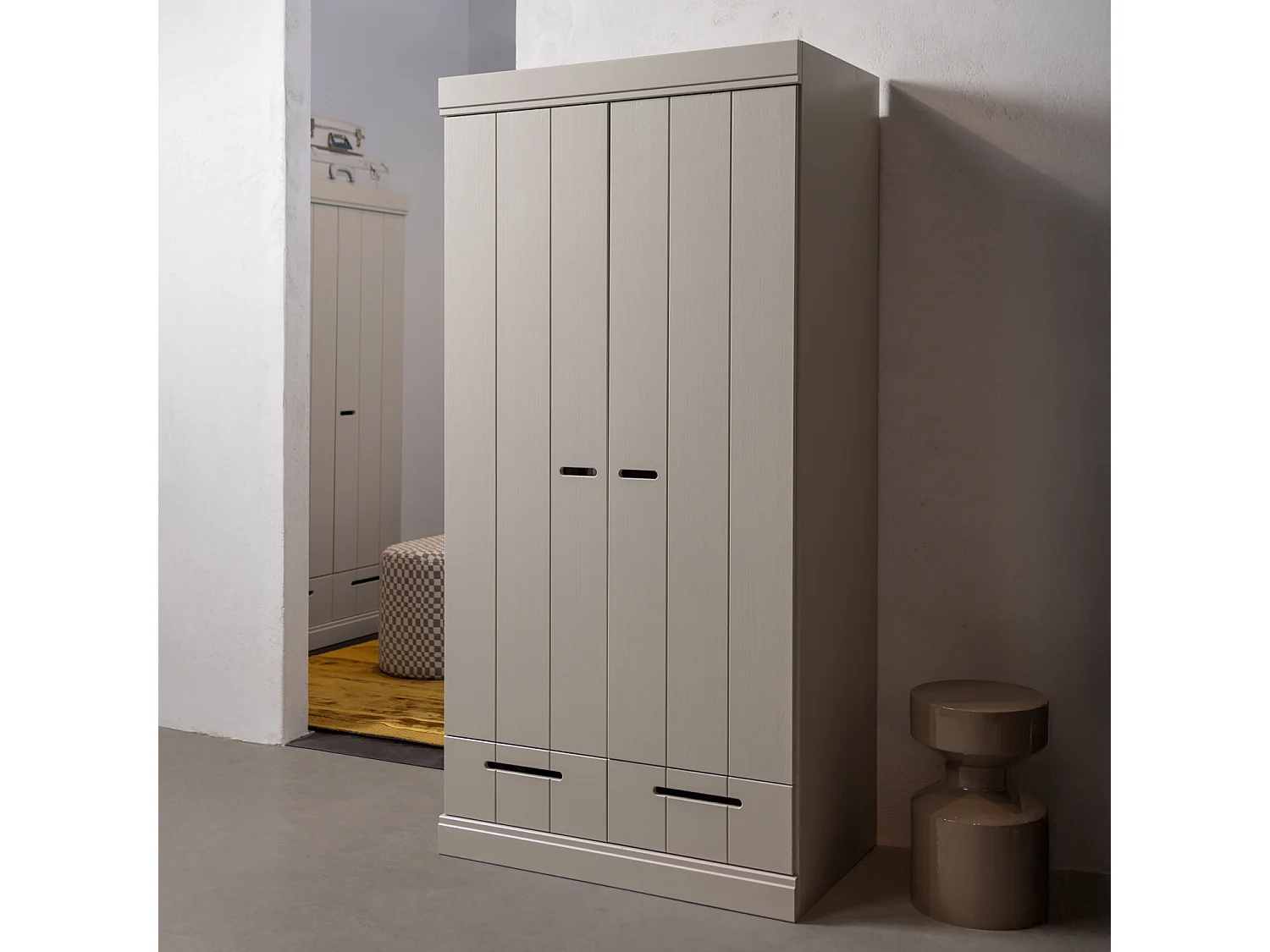 Armoire 2 portes 2 tiroirs en pin CONNECT