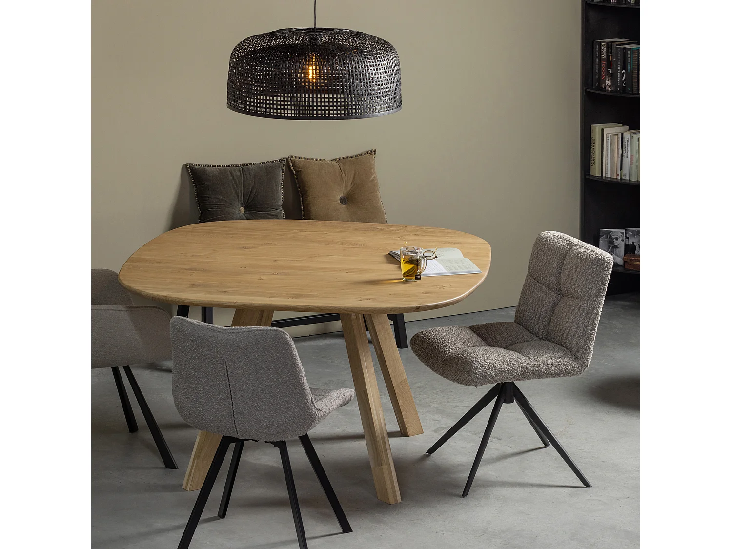Chaise de table rotatif bouclé VINNY