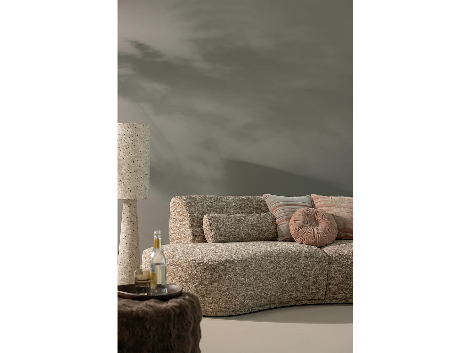 Pouf en tissu moelleux OLVEN
