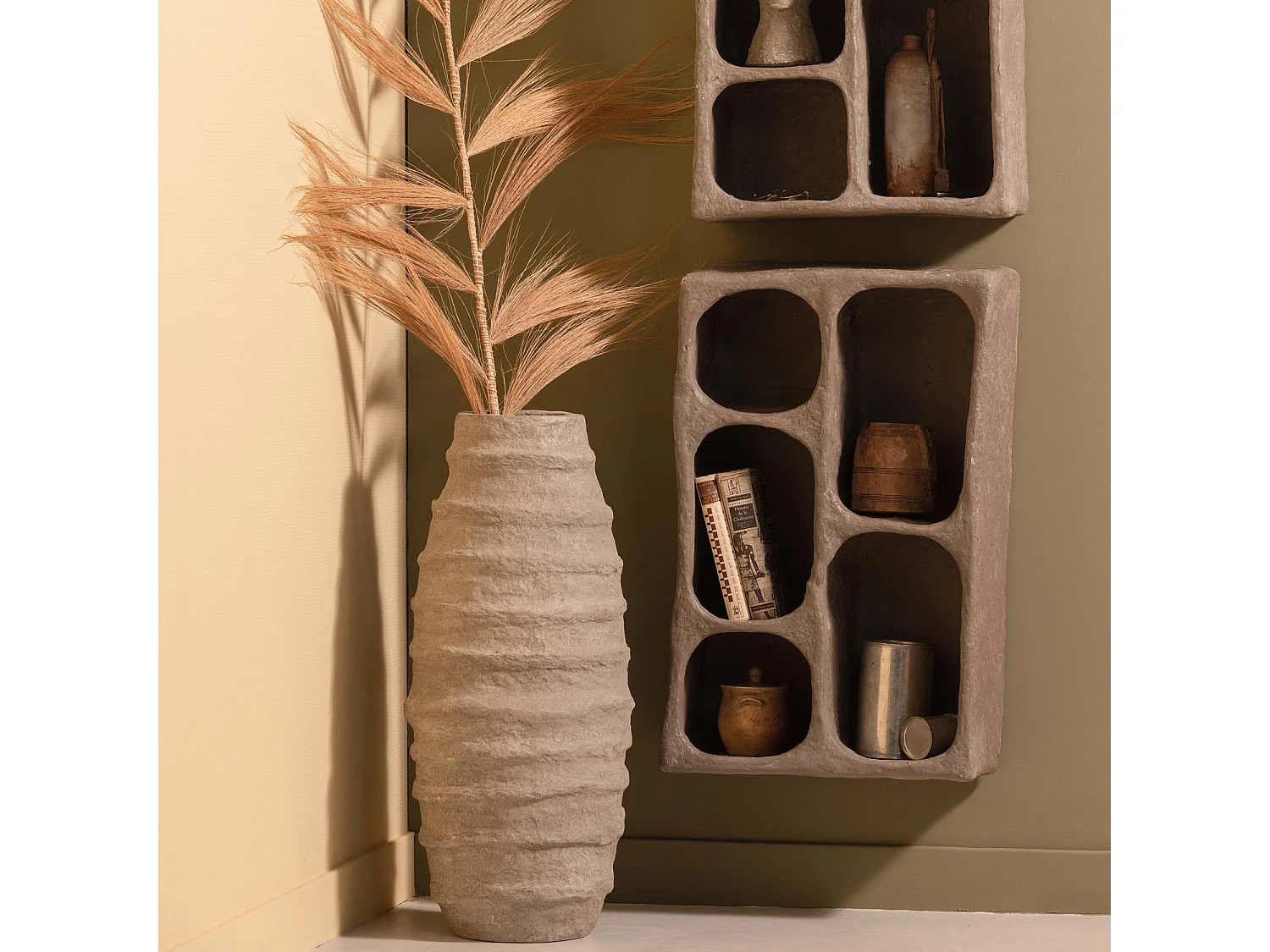 Armoire mural en papier mâché CLAY