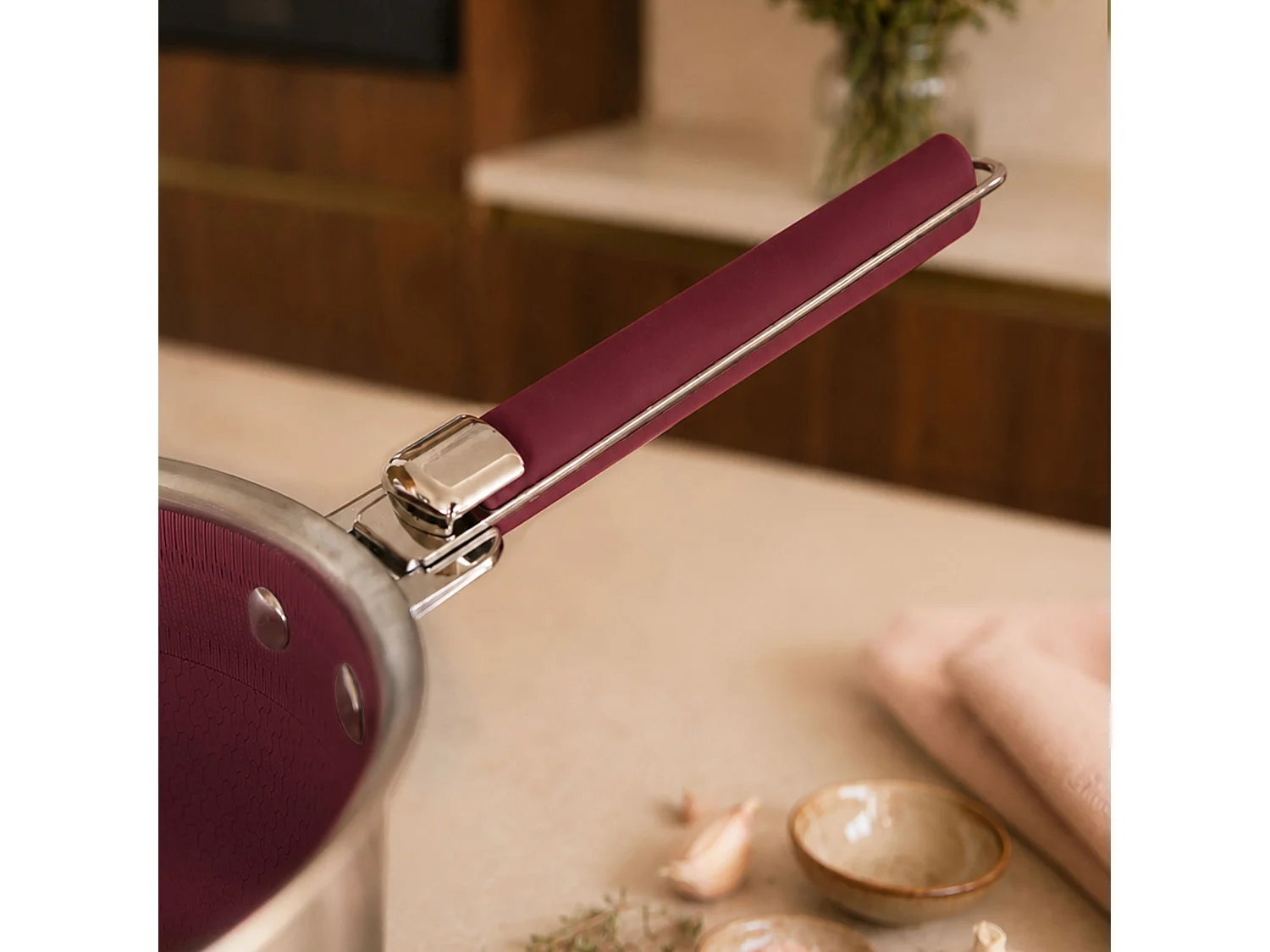 Menastyl - Lot 3 Casseroles Aglae 16/18/20cm En Inox Lie De Vin Avec Poignée