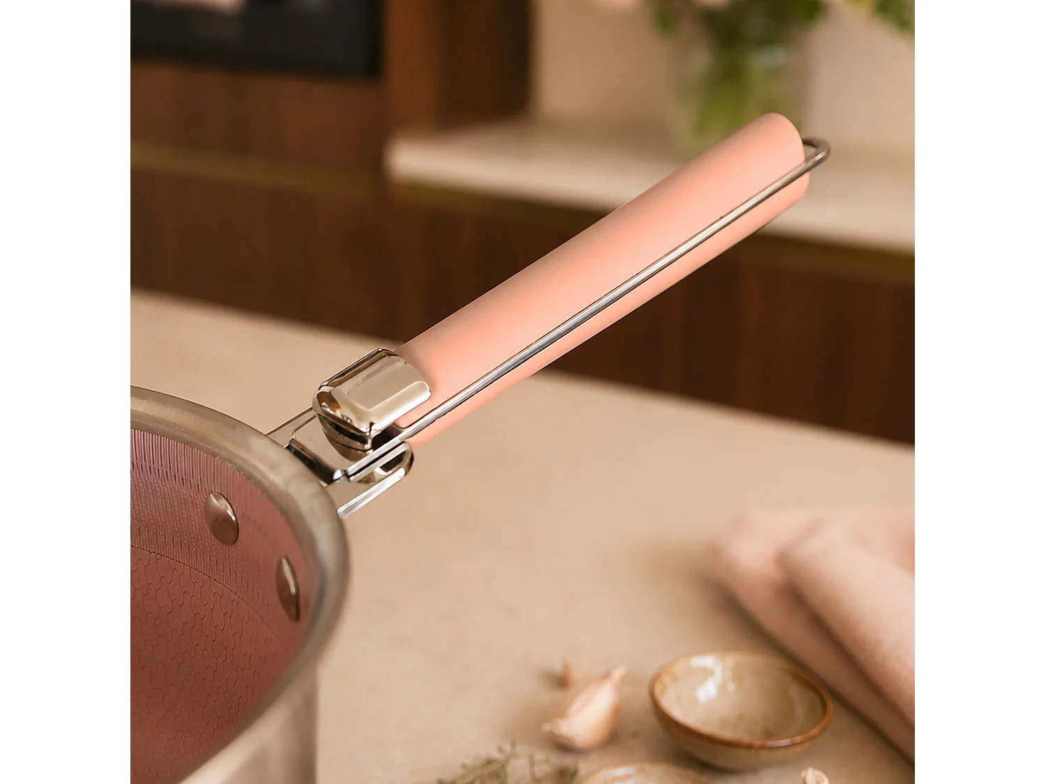Menastyl - Lot 3 Casseroles Aglae 16/18/20cm En Inox Rose Avec Poignée