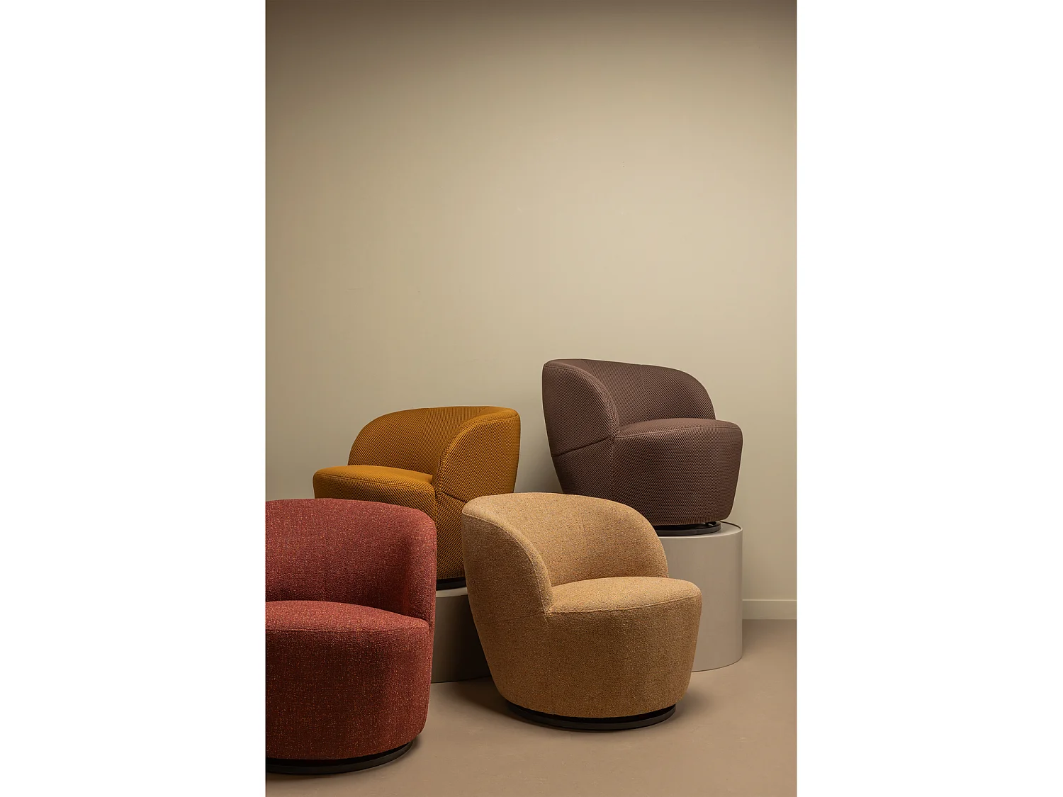 Fauteuil pivotant en tissu tissé SERRA