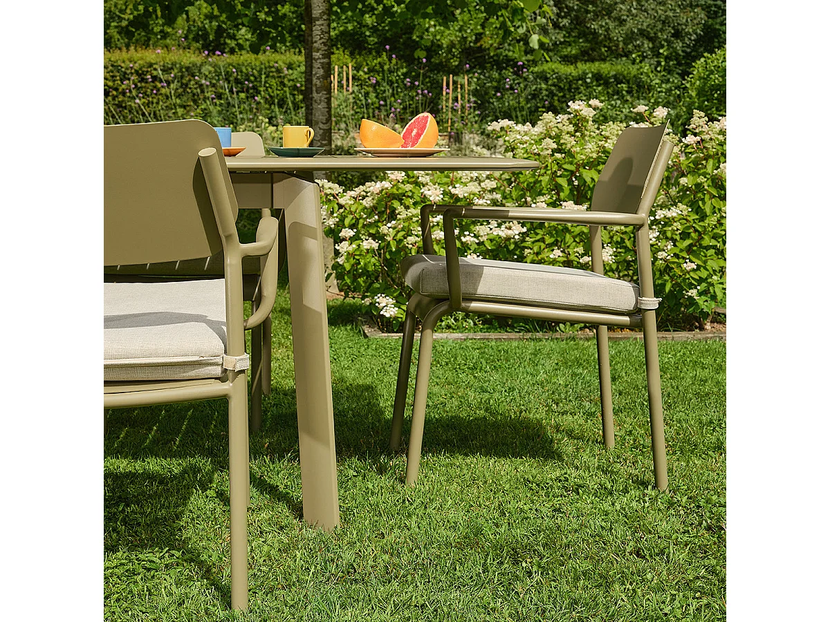 Set da giardino in alluminio color kaki per 6-10 persone