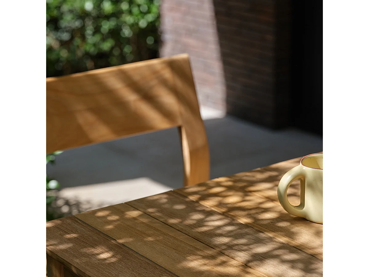 Set da giardino con tavolino da bar in teak e rattan per 4 persone.