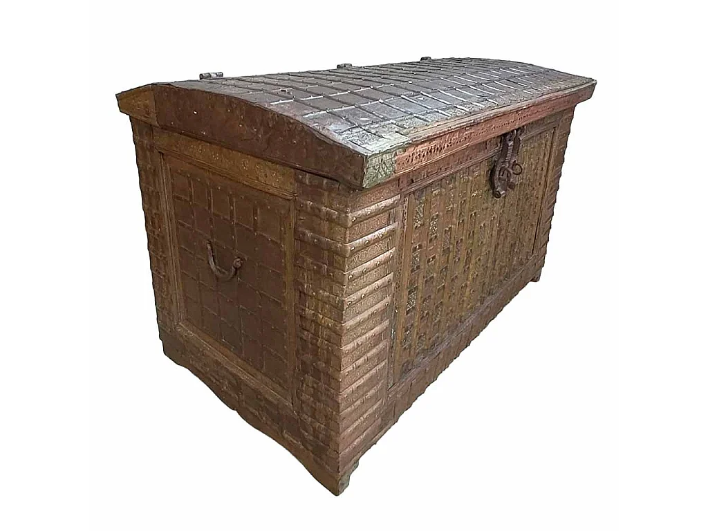 Coffre bois et métal, fini artisanal brun, 166x94x104h cm