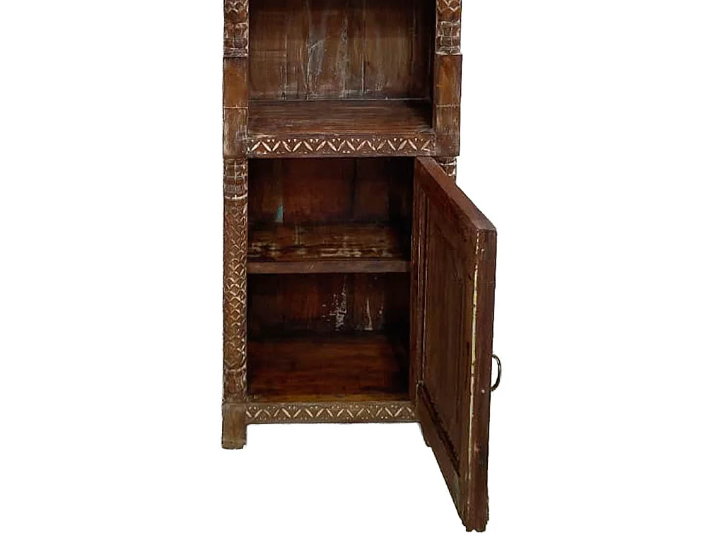 Estante artesanal em madeira 58x35x183 cm