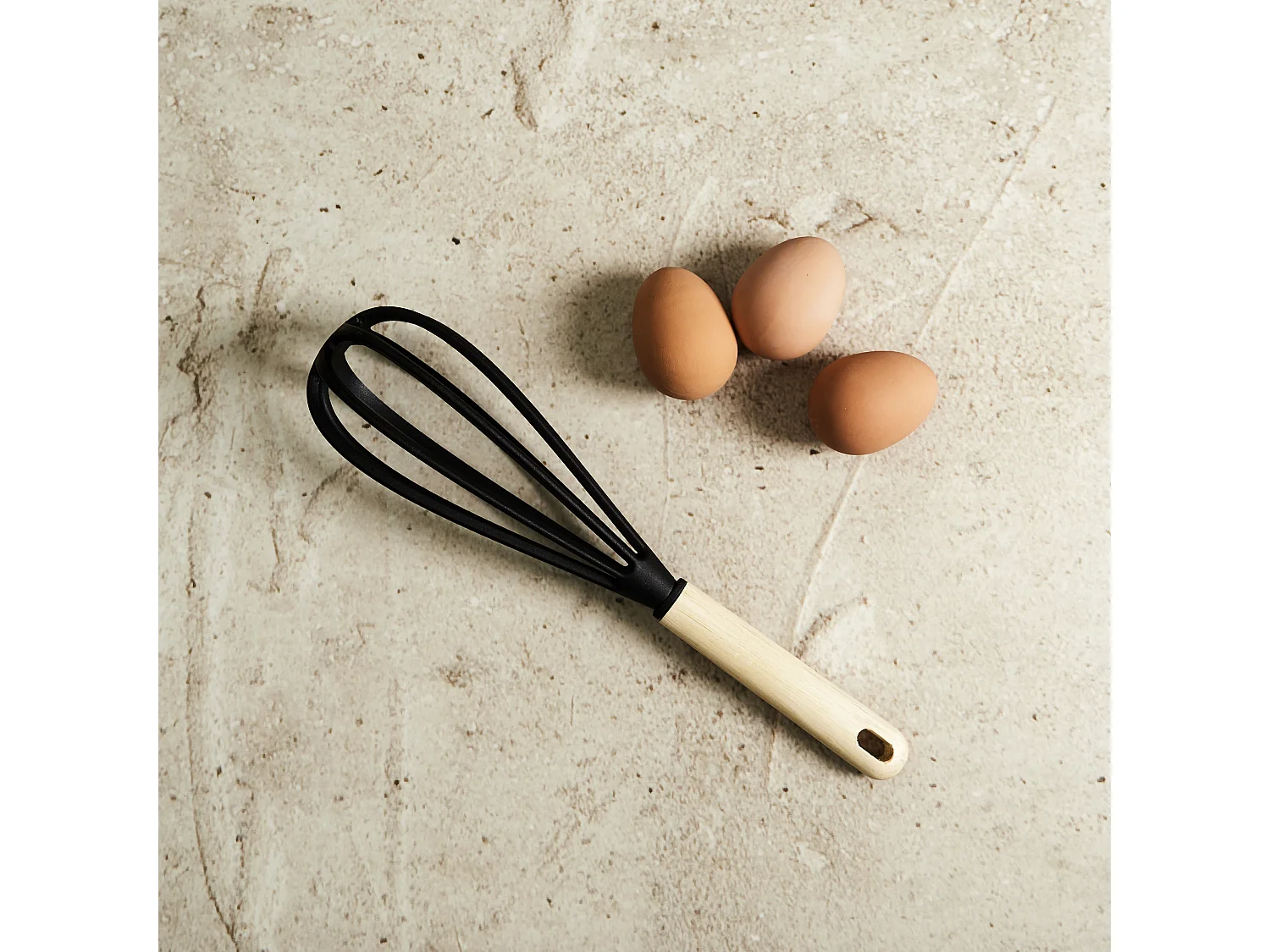 Fouet - LILY COOK - PBT - Manche en bois - Noir et marron