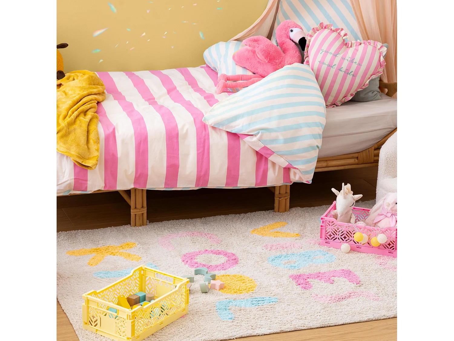 Tapis Tufté à Inscriptions "Assya" 100x150cm Multicolore