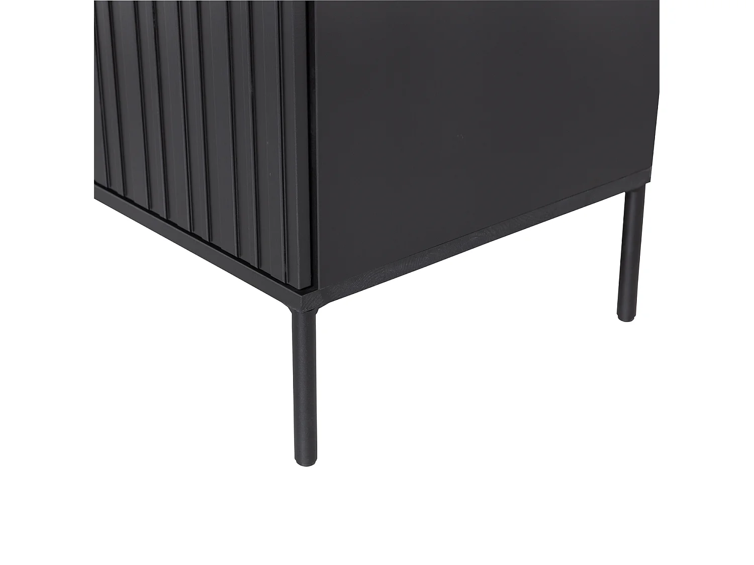 Armoire en pin NEW GRAVURE
