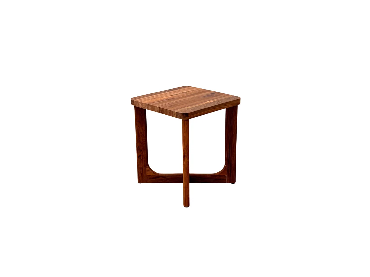 Table d'appoint carrée en bois de teck