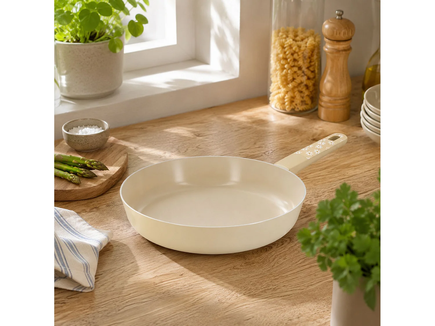 Menastyl - Poele Marguerite 28cm En Aluminium
