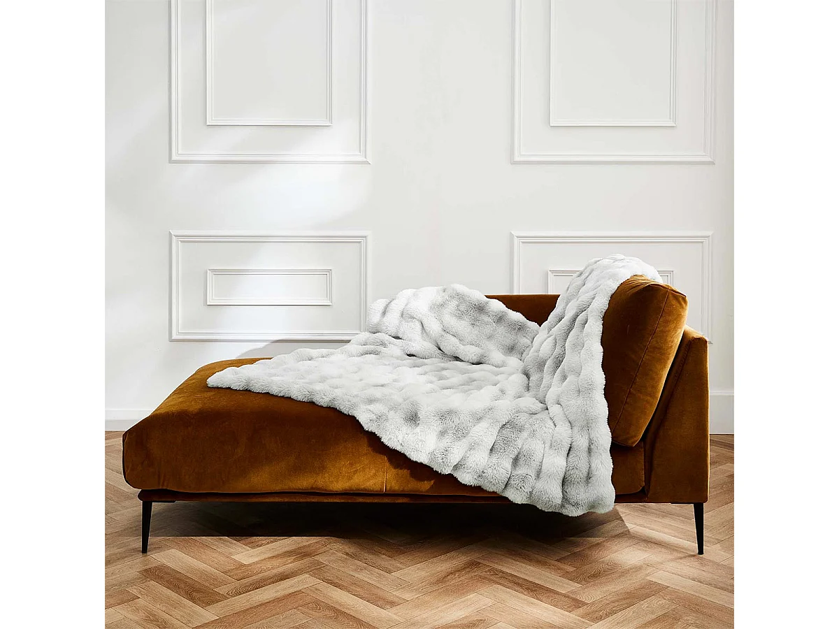 Plaid Imitation Fourrure "Mounty" 125x150cm Gris