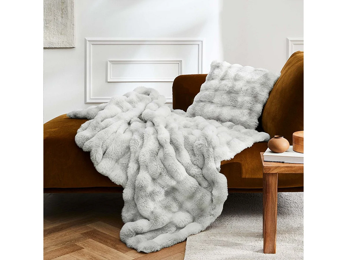 Plaid Imitation Fourrure "Mounty" 180x220cm Gris