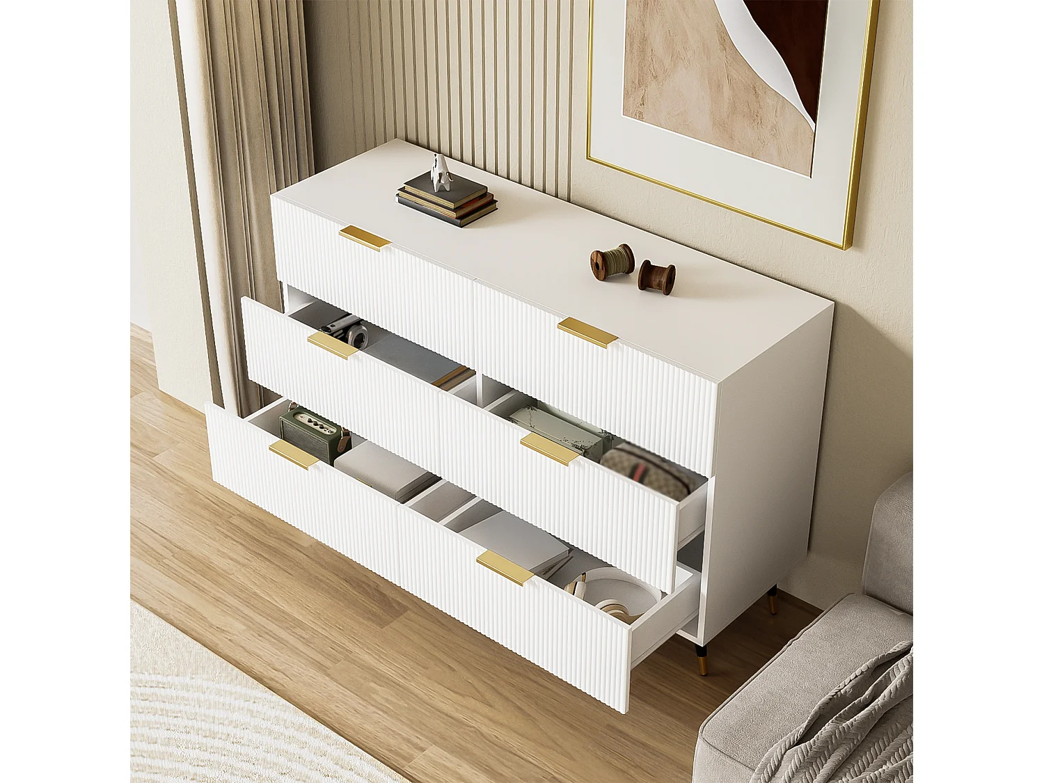 Commode blanche rainurée 6 tiroirs, pieds noirs et dorés, poignées dorées, design moderne