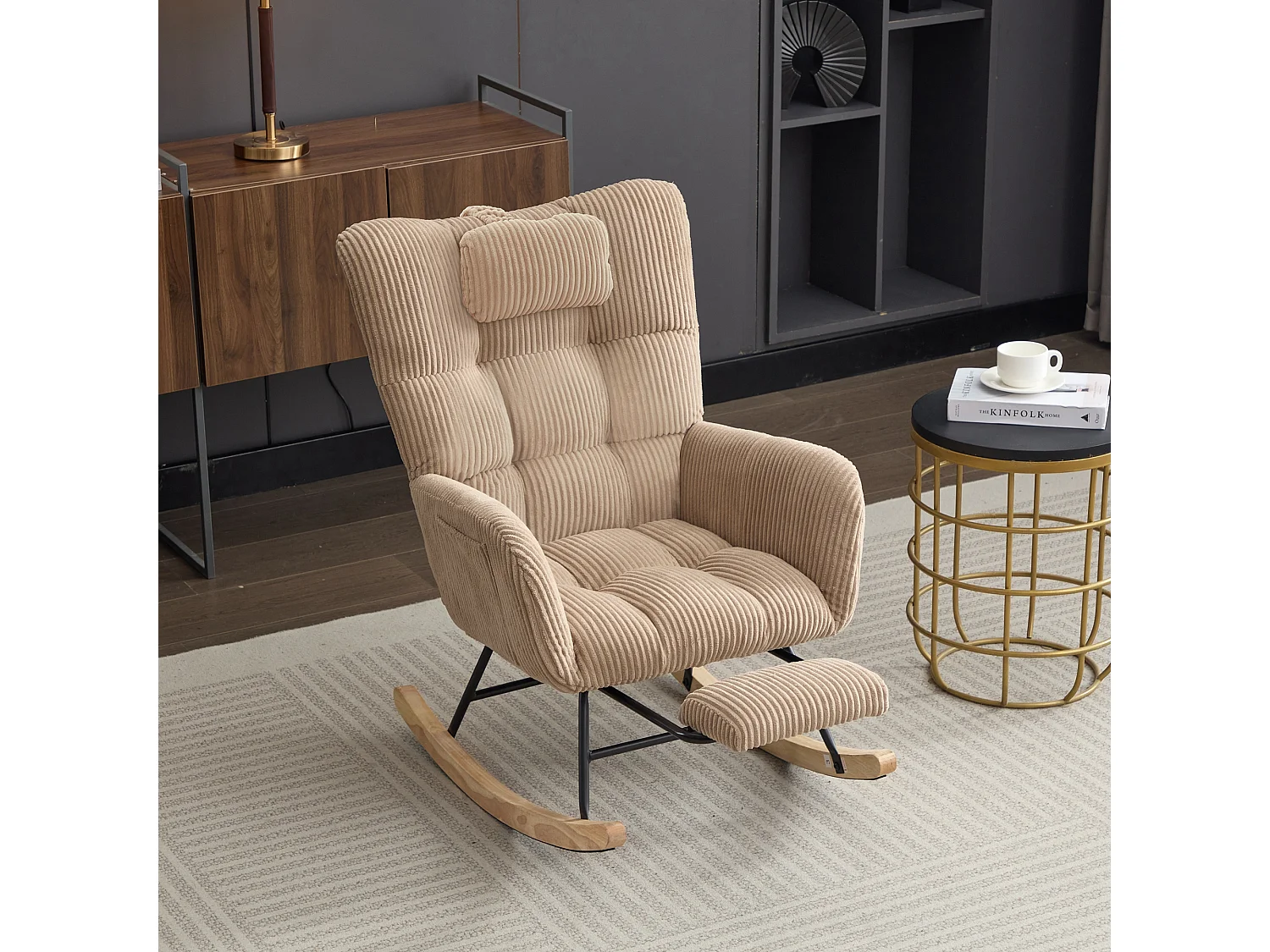 Fauteuil à bascule marron, dossier haut, coussin nuque, assise rembourrée, pour chambre bébé