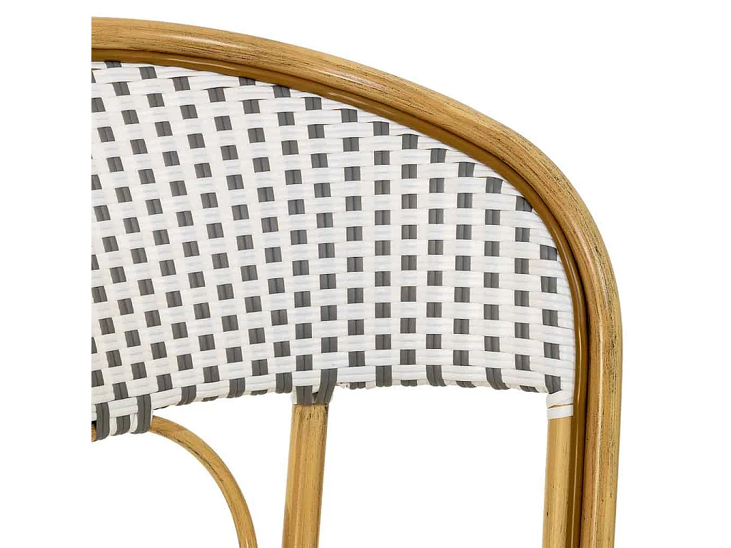 Weißer Rattanstuhl, 50 x 61 x 86 cm (H)