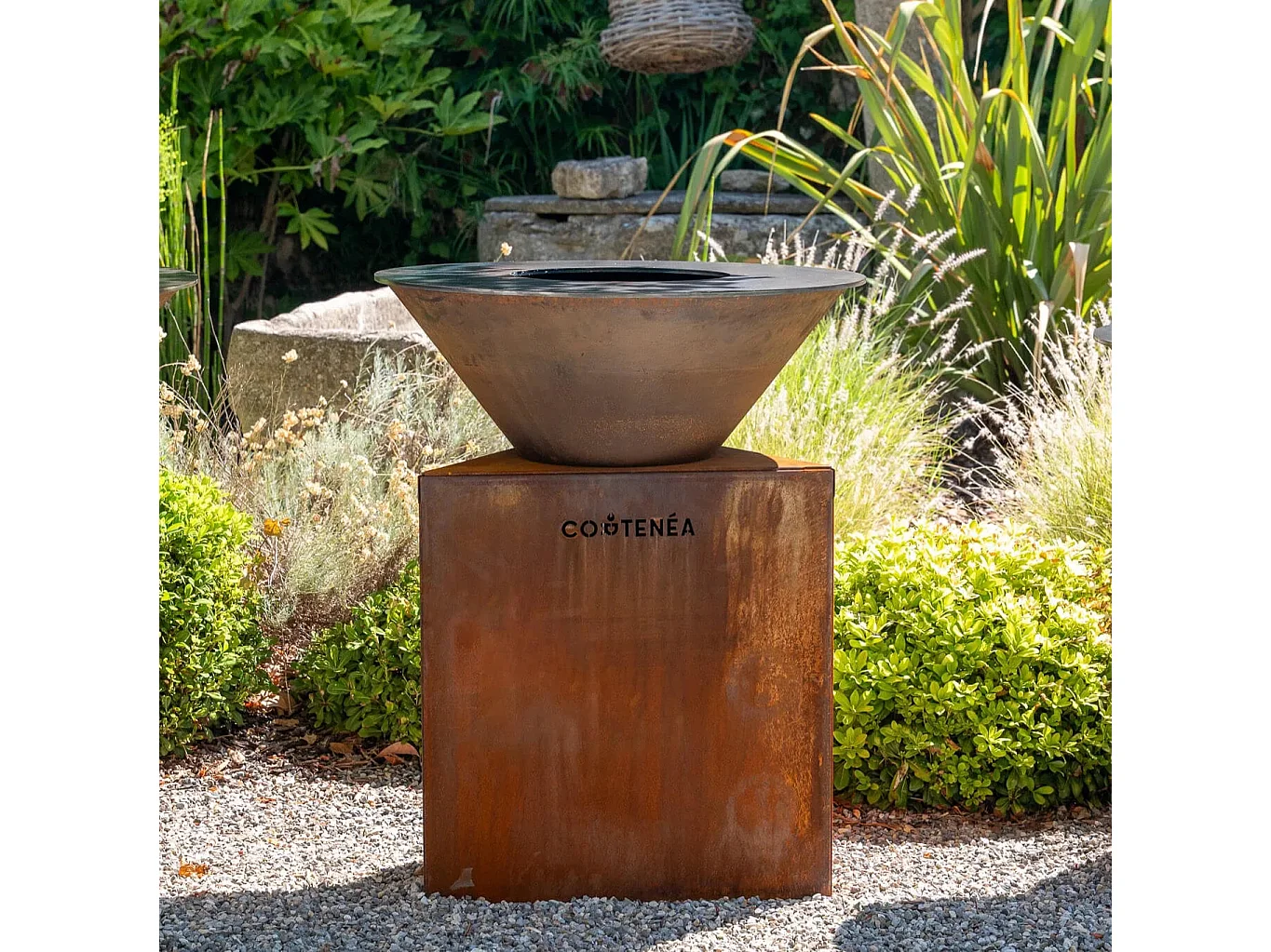 Cortenéa 80 cm Stål eldstad - Vedeldad, Fransk Hantverk, Patina Finish, 6-8 Gäster