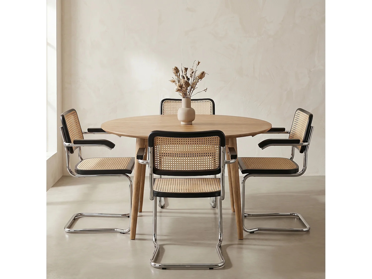 k-hometrends KALEO Freischwinger Stühle 2er Set mit Armlehnen & Wiener Geflecht – Esszimmerstühle Holz/Metall – Designstühle Schwarz/Natur/Chrom