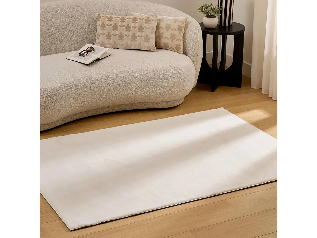 Tapis Imitation Fourrure "Couka" 120x170cm Blanc