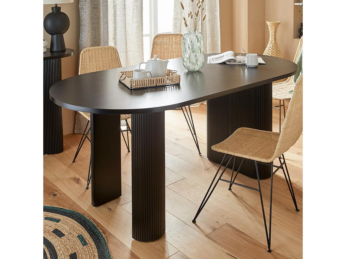Table à Manger Effet Cannelé "Olova" 180cm Noir
