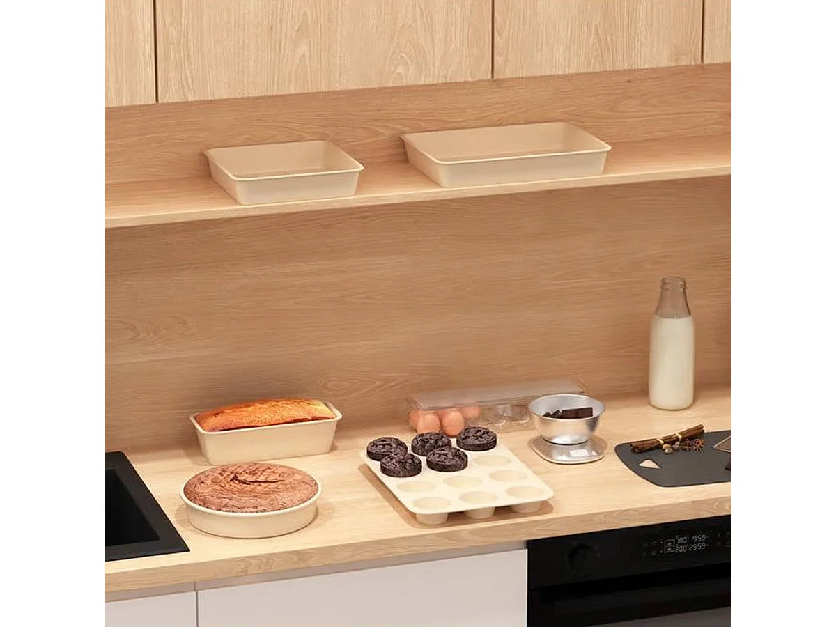 Moule Carré en Métal "Harmony" 24cm Beige