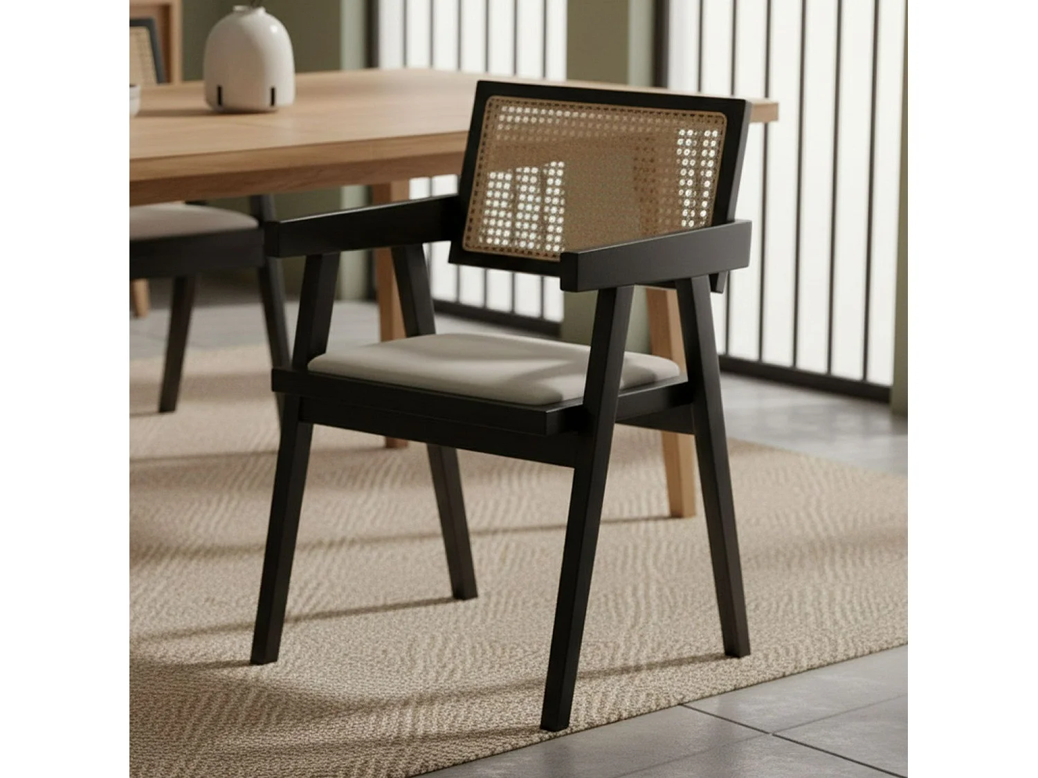 Chaise design avec accoudoirs et cannage rotin Hiro Bois foncé et Tissu Beige