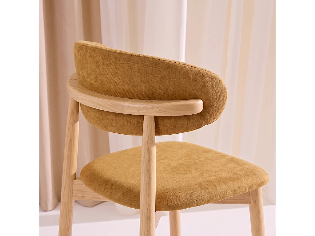Lot de 2 tabourets de bar en bois d'hévéa naturel et tissu chenille moutarde - Paola