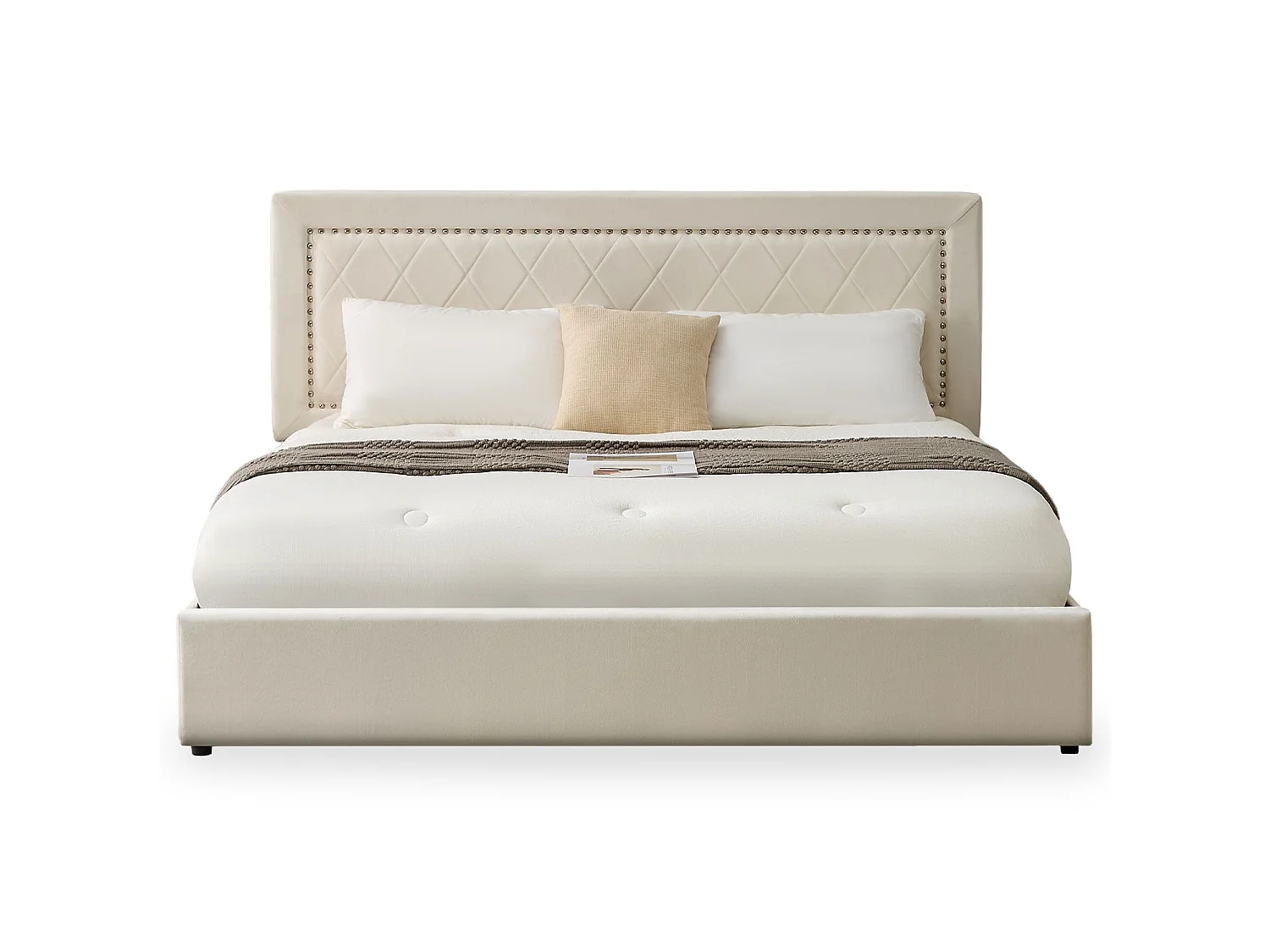 Lit coffre Sandiego avec sommier relevable 180x200cm et tête de lit cloutée Velours Beige clair