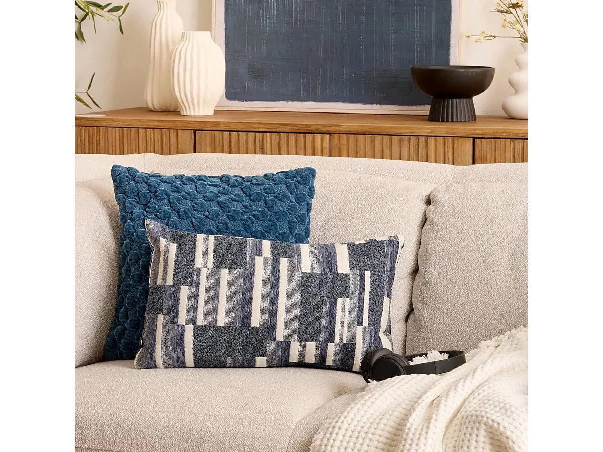 Coussin Déco en Jacquard Chenillé "Calix" 30x50cm Bleu Encre