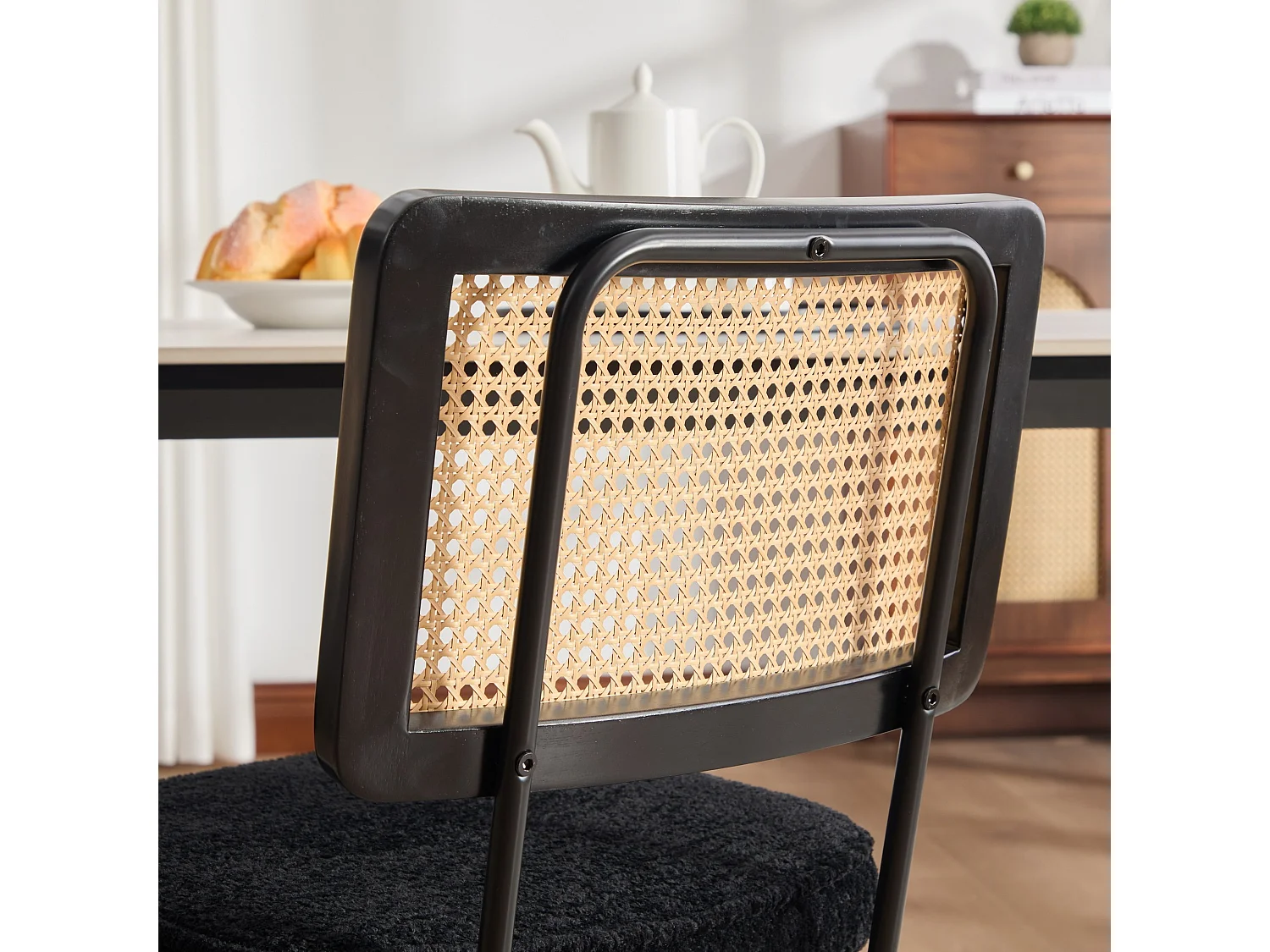 Set van 2 moderne vintage eetkamerstoelen met PE rotan rugleuning