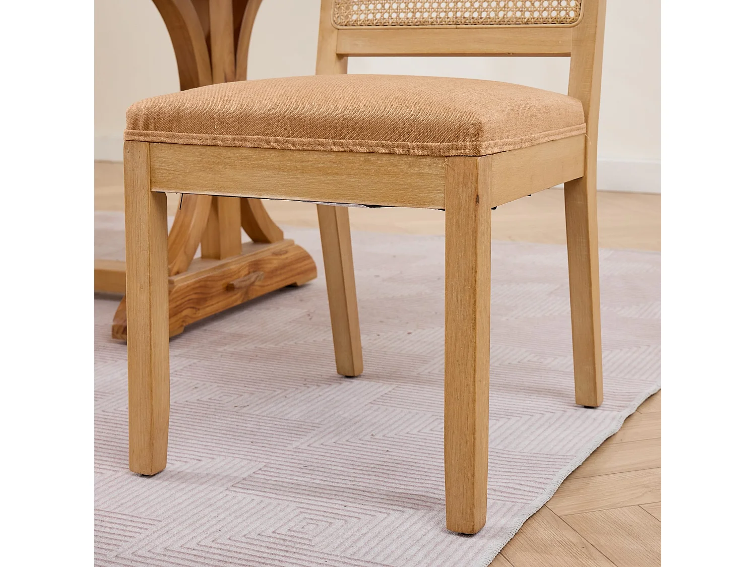 Set van 2 eetkamerstoelen met cane rugleuning en naturel houten frame