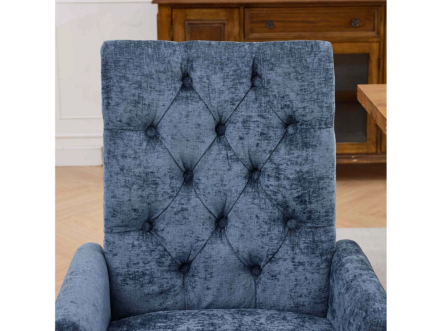 Chaise de salle à manger vintage avec accoudoirs capitonnage et cadre bois