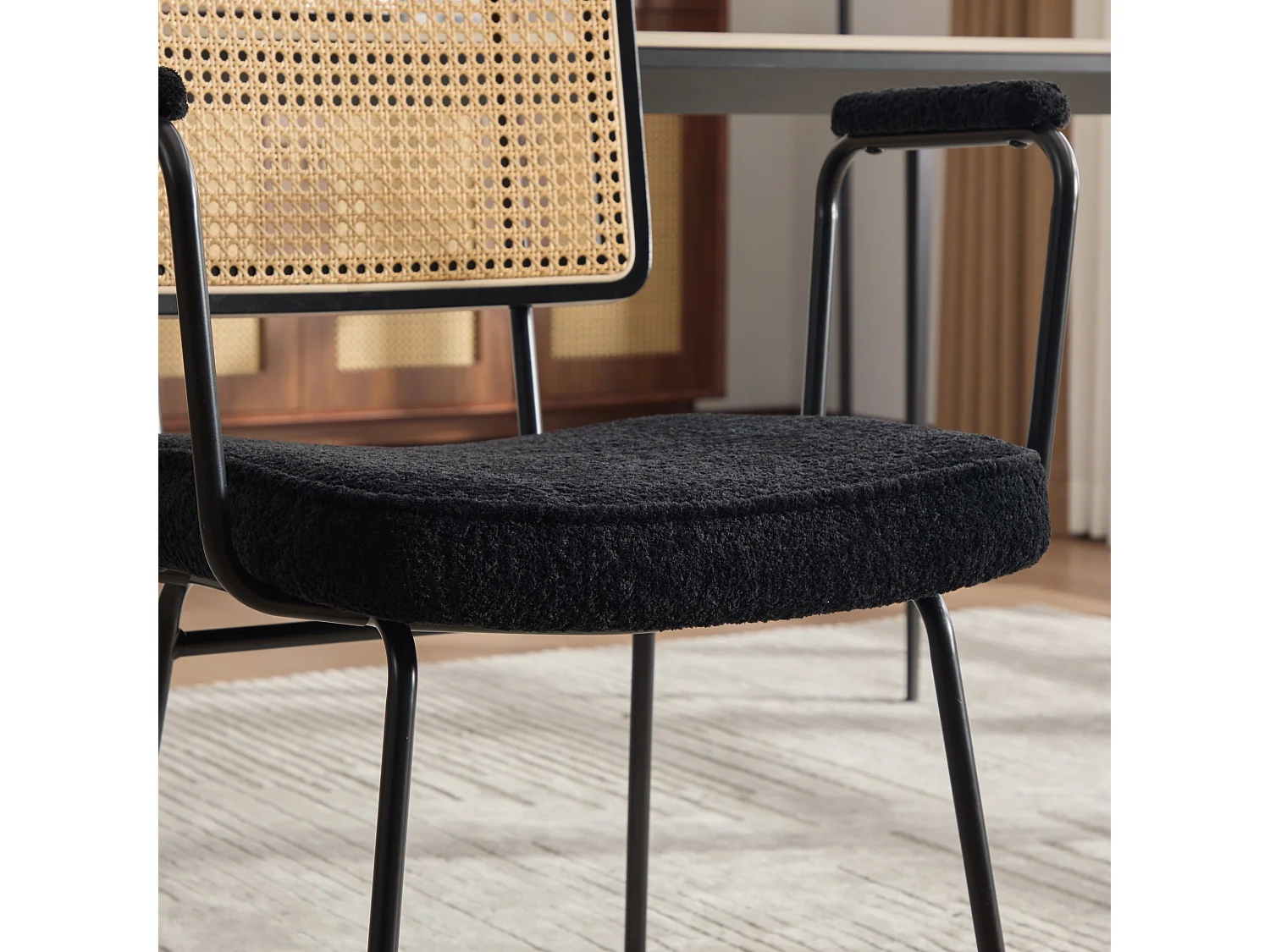 Set van 2 eetkamerstoelen met armleuningen en rugleuning in rotanlook