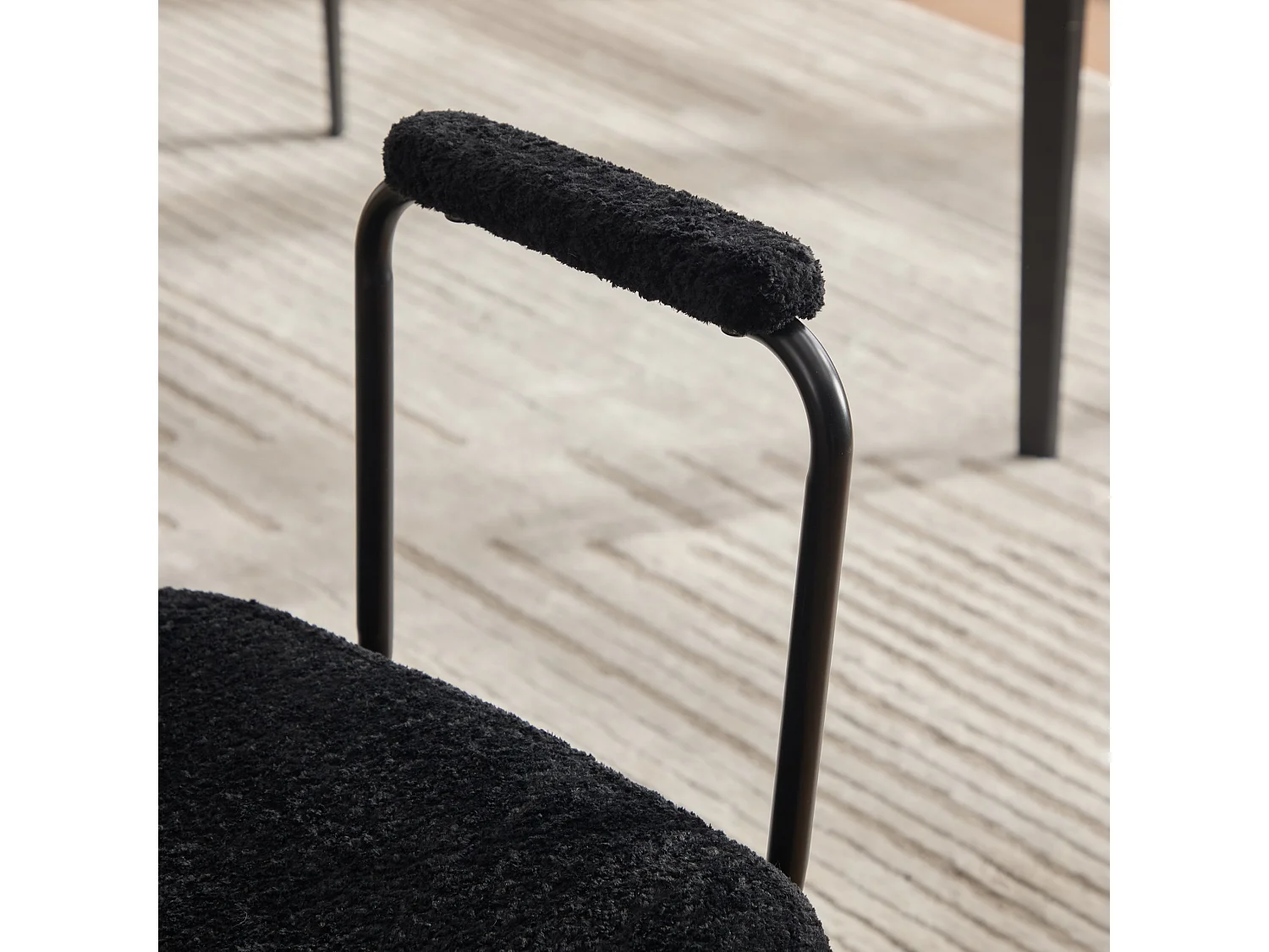 Set van 2 eetkamerstoelen met armleuningen en rugleuning in rotanlook