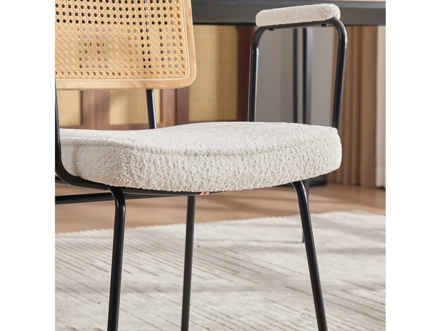 Set van 2 eetkamerstoelen met armleuningen en rugleuning in rotanlook