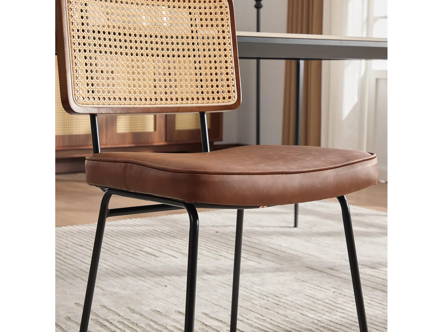 Vintage Industrial Esszimmerstuhl 2er Set, PE-Rattan Rücken, Kunstleder Polster, Metallrahmen, 120kg Belastbarkeit