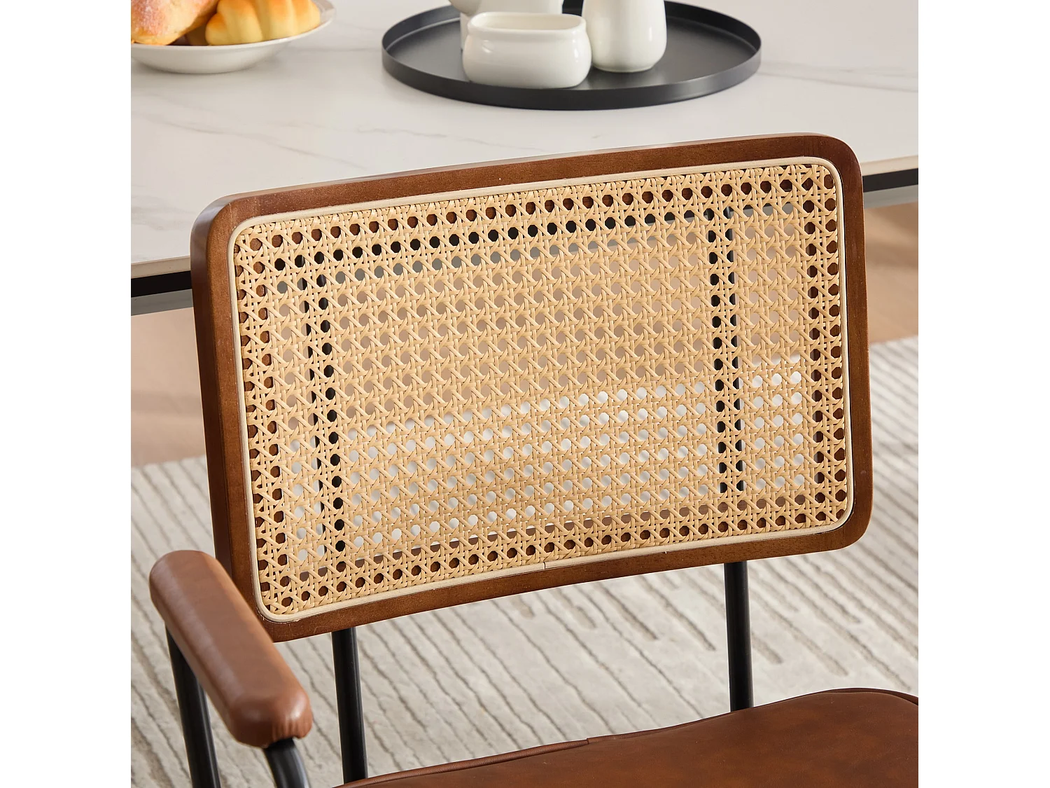 Set van 2 eetkamerstoelen met armleuningen en rugleuning in rotanlook