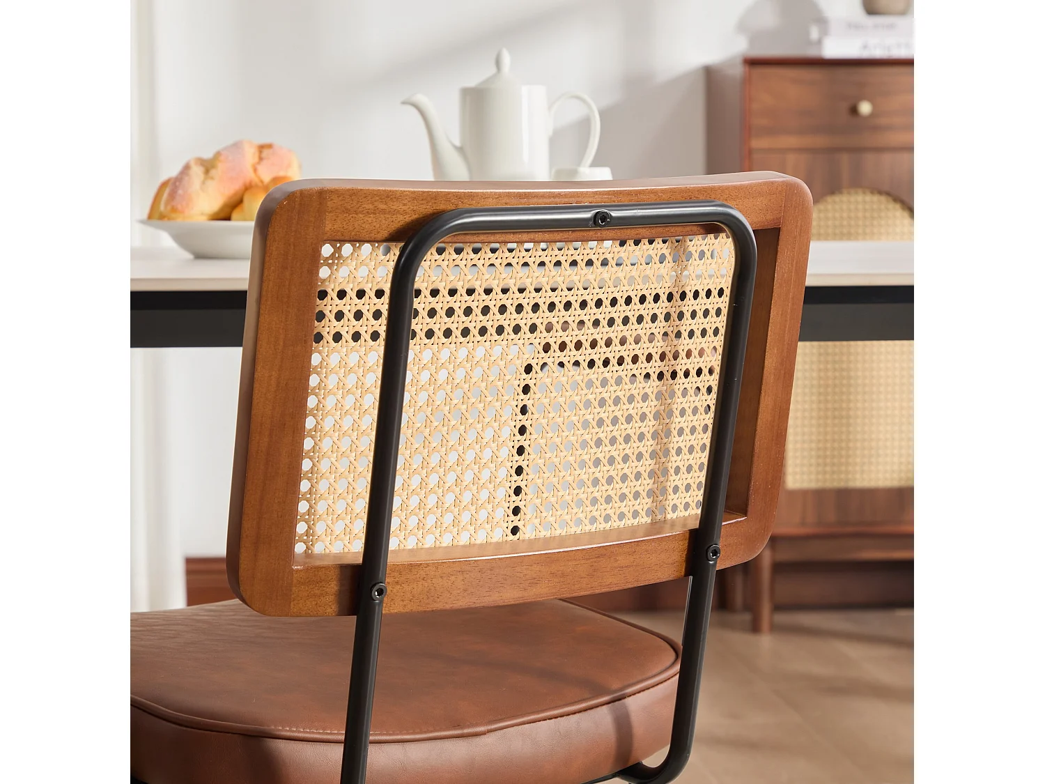Set van 2 eetkamerstoelen met armleuningen en rugleuning in rotanlook