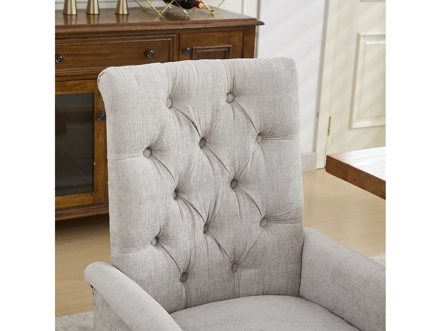 Chaise de salle à manger vintage avec accoudoirs capitonnage et cadre bois