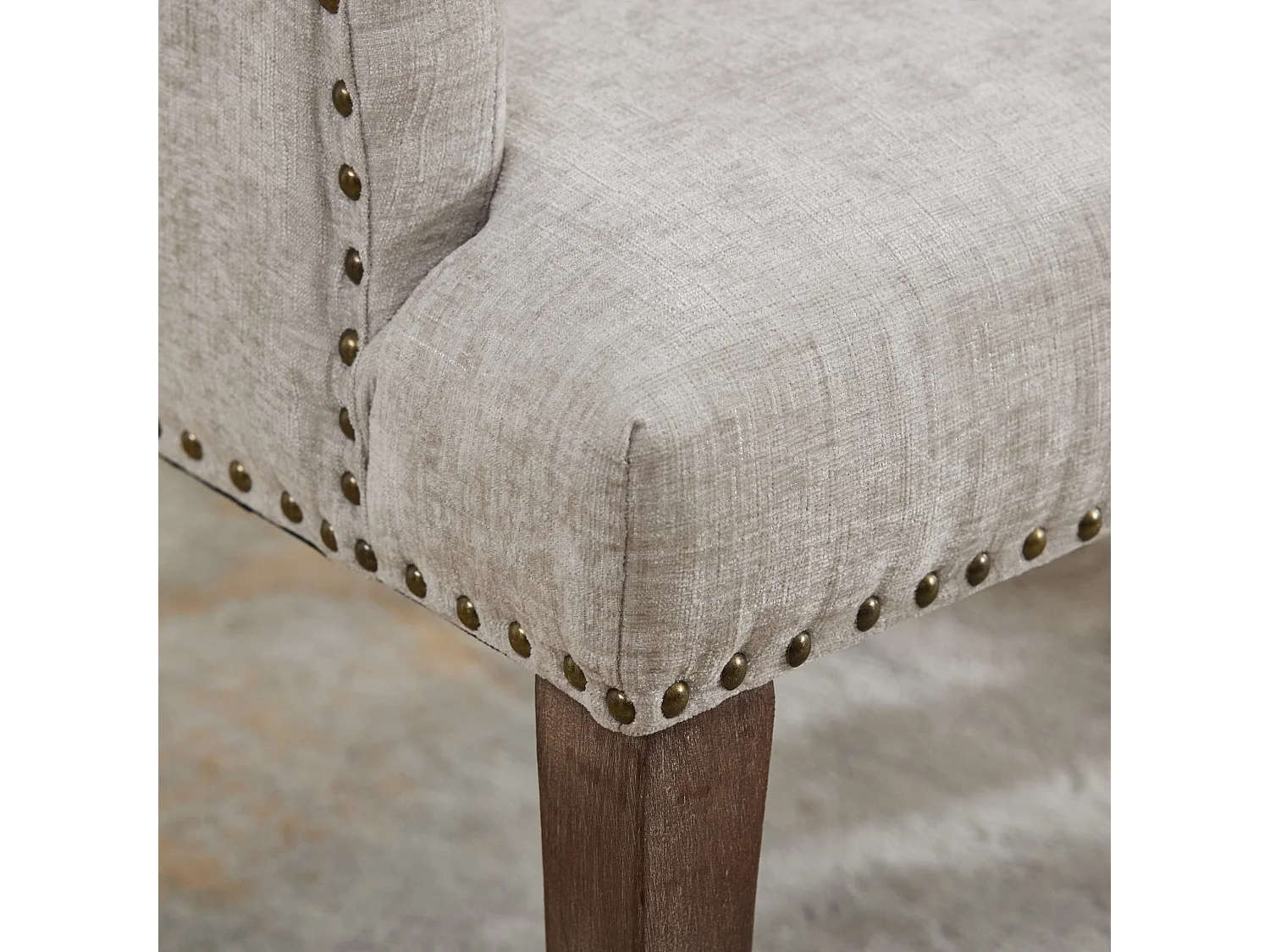Chaise de salle à manger vintage avec accoudoirs capitonnage et cadre bois