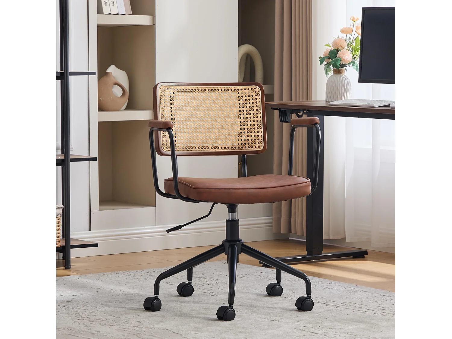 Bürostuhl mit Rattan-Rückenlehne, Höhenverstellbarer Drehstuhl mit Polstersitz, Metallgestell Schreibtischstuhl mit Rollen, für Home Office