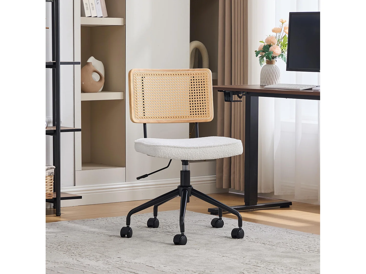 Vintage-Style bureaustoel met rotan rugleuning, chenille zitting, hoogte verstelbaar, 360° draaibaar, metalen frame